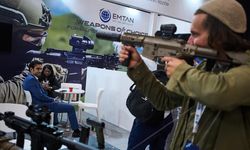 İsrailli aktivistlerden, Tel Aviv'deki silah fuarında Gazze protestosu