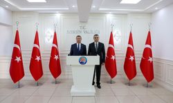 Başbakan Üstel Mersin Valisi Toros'u ziyaret etti