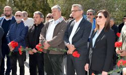 Demokrasi Şehitleri Lefkoşa’da düzenlenen törenle anıldı