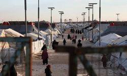 Suriye'deki Hol Kampı'ndan 22 bin kişi Irak'a nakledildi