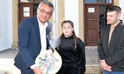 Cumhurbaşkanı Erhürman, Dipkarpaz Rum Ortaokulu ve Dipkarpaz Recep Tayyip Erdoğan Ortaokulu’nu ziyaret etti