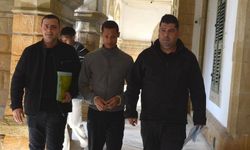 Soygun, yaralama, darp ve mülke tecavüz suçlarıyla itham ediliyor