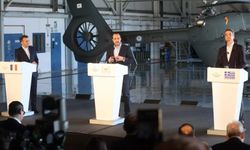 Miçotakis, Macron ve Hristodulidis, Baf’taki “Andreas Papandreu” üssünde görüştü