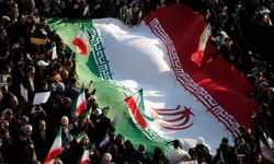 Tahran’da miting alanı yakınında patlama