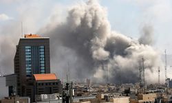 İran, ABD-İsrail saldırılarında 43 bin sivil birimin hasar gördüğünü, 223 kadının hayatını kaybettiğini açıkladı