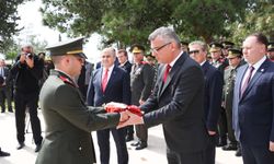 Çanakkale Zaferi’nin 111’inci yıl dönümünde şehitler, Boğaz Şehitliği’nde anıldı