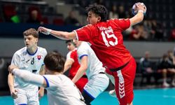 Atahan Akçam Türkiye U18 Hentbol Milli Takımı’na çağrıldı