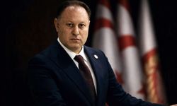 Öztürkler'den Hristodulidis'e tepki: “Hristodulidis her gün yeni bir hayale uyanıyor"