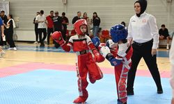 KKTC’de Kick Boks Rüzgarı: Dr. Fazıl Küçük Kick Boks Şampiyonası Tamamlandı