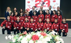 Öztürkler, TRT 23 Nisan Çocuk Şenliği’nde KKTC’yi temsil edecek Alayköy İlkokulu halk dansları ekibini kabul etti