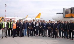 İran'da mahsur kalan Pegasus uçağı 52 gün sonra İstanbul'a döndü