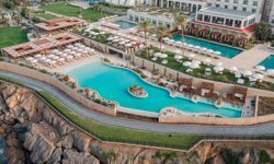 Merit Park Hotel & Casino, Otelpuan.com ‘un en beğenilen 100 oteli arasında yer aldı.