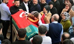 Kahramanmaraş'taki okul saldırısında yaşamını yitiren öğretmen ve öğrenciler gözyaşlarıyla uğurlandı