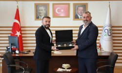 Arnavutköy’den Beyarmudu Belediyesi’ne 3 Araçlık Destek