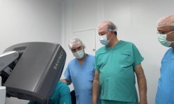 Dr. Burhan Nalbantoğlu Devlet Hastanesi’nde ilk robotik cerrahi ameliyatlar başarıyla yapıldı