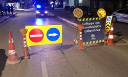 Lefkoşa'da Atatürk Caddesi üzerinde yolda çökme meydana geldi