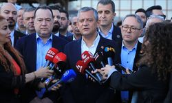 CHP TBMM Grup Başkanı Özel, Manisa'da bayram namazı sonrası konuştu