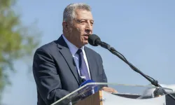 Türkiye'de, Güzelbahçe Belediye Başkanı Mustafa Günay görevinden uzaklaştırıldı