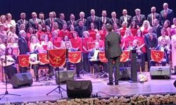 VAKUSAD Türk Sanat Müziği Korosu Isparta’da konser verdi