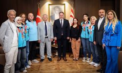 Meclis Başkanı Öztürkler kadın Hyong/Kata takımını kabul etti