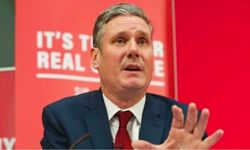 İngiltere'de Başbakan Keir Starmer istifa etti