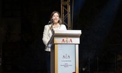 İncirli’den genç öğretmenlere: “Toplumun aydınlığını siz taşıyacaksınız”