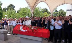 Türk tiyatrosunun usta ismi Zihni Göktay, son yolculuğuna uğurlandı