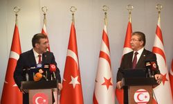 Üstel ve Yılmaz, Ercan Havalimanı'nda basın toplantısı düzenledi