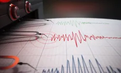 Endonezya'da meydana gelen 5,1 büyüklüğündeki deprem dolayısıyla 1 kişi hayatını kaybetti