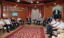 Başbakan Üstel, Emekli Polisler Derneği'ni kabul etti