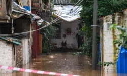 Çin'in kuzeybatısındaki turistik bölgede sel