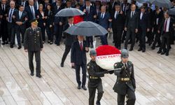 Yeni Parti Genel Başkanı Özel başkanlığındaki heyet, Anıtkabir'i ziyaret etti