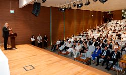 Erhürman: “Asıl marifet gençlerin ülkelerinde kalmak veya ülkelerine geri dönmek istemelerinin koşullarını yaratmak”
