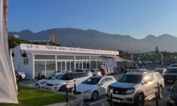 Lapta'da Tekin Adalı Spor Kompleksi hizmete açıldı