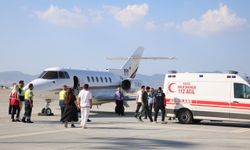 Alabora olan gemiden kurtarılan hamile kadın ambulans uçakla Türkiye'ye gönderildi