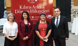Sanatçı Mine Okur’un “Arkaik Sezgi” baskı resim sergisi Ankara’da açıldı