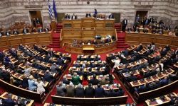 Yunanistan’da PASOK’tan hükümete, "silahlanma programlarında şeffaflık ve hesap verebilirlik" çağrısı
