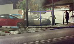 Lefkoşa’da bir oto galeride araç kundaklandı