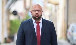 Kişi: Bu ülke yeniden ayağa kalkacak, bu karanlık dağılacak