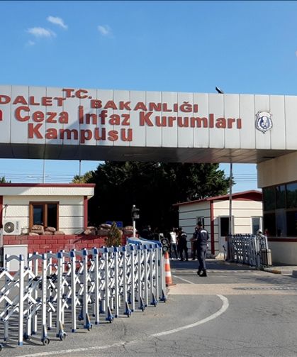 Türkiye'de 28 Şubat davası hükümlüsü 4 eski general cezaevinden tahliye edildi