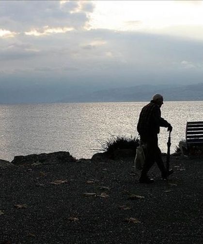 TDK'nın 2024 yılının kelimesi oylamasında "kalabalık yalnızlık" seçildi