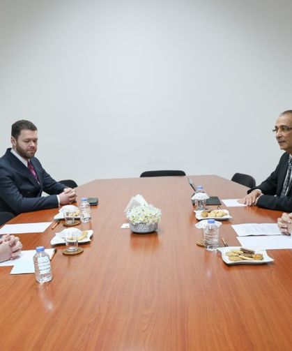 İncirli, İngiliz Yüksek Komiseri Tatham ile görüştü