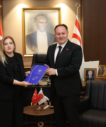 Ombudsman Varol, 40. Dönem Raporu’nu Meclis Başkanı Öztürkler’e sundu