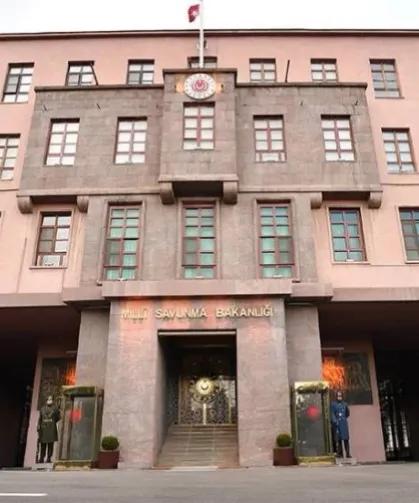 Türkiye Milli Savunma Bakanlığı: İran'dan ateşlenen füze imha edildi