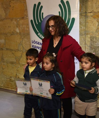 23. Kanserle Savaş için Afiş ve Slogan Yarışması ödül töreni ve sergi açılışı yapıldı