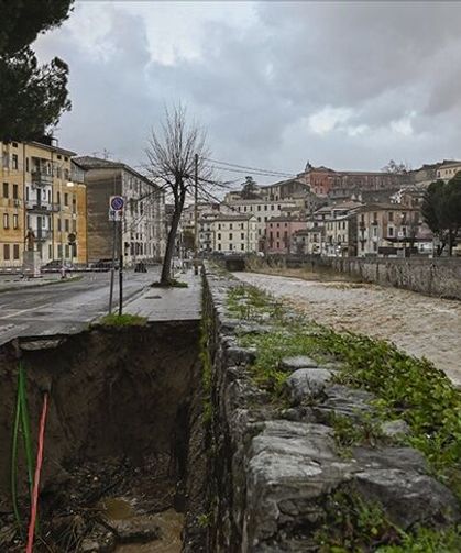 İtalya'da şiddetli yağışlar sel ve taşkınlara yol açtı
