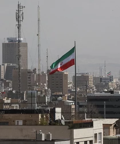 İran’da tüm okullarda uzaktan eğitime geçiliyor