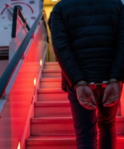 TC İçişleri: 29’u kırmızı bültenle aranan 54 suçlu Türkiye iade edildi