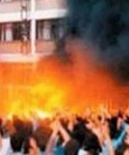 Madımak olayının üzerinden 33 yıl geçti