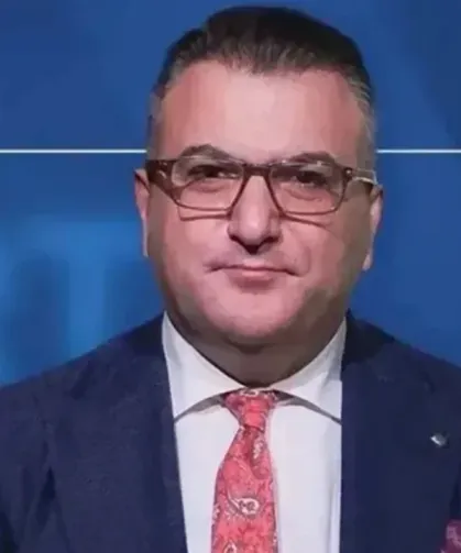Gözaltına alınan gazeteci Cem Küçük tutuklandı